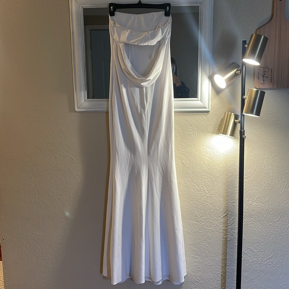 Revolve Mary Kate Ivory Gown - Picture 2 of 5